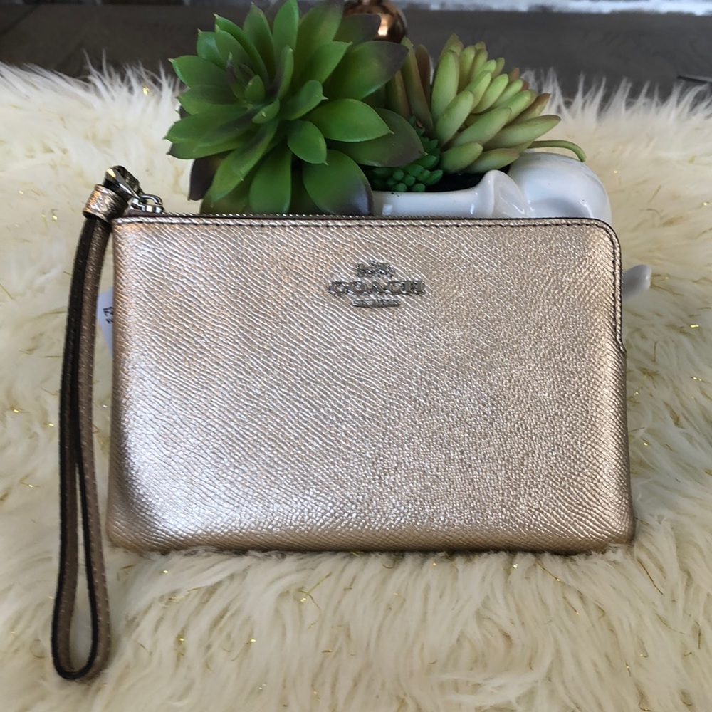 NWT COACH CORNER ZIP WRISTLET CROSSGRAIN LEATHER